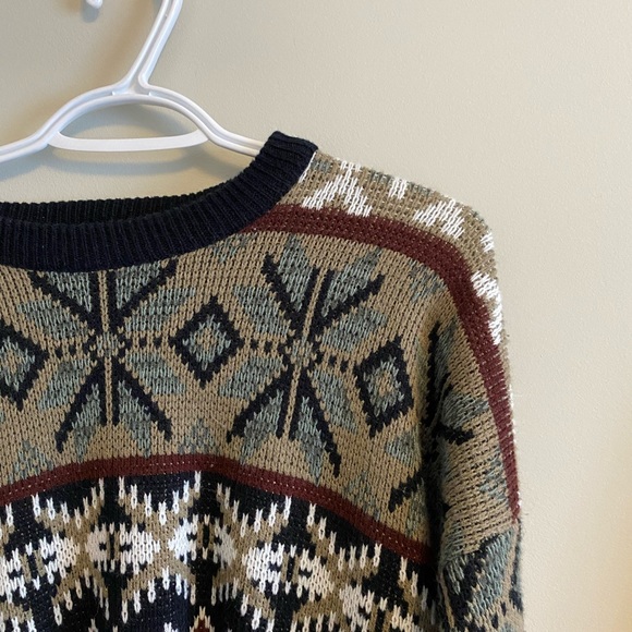 SOLD 🚫 Funky Sweater 🤩 - Picture 2 of 4